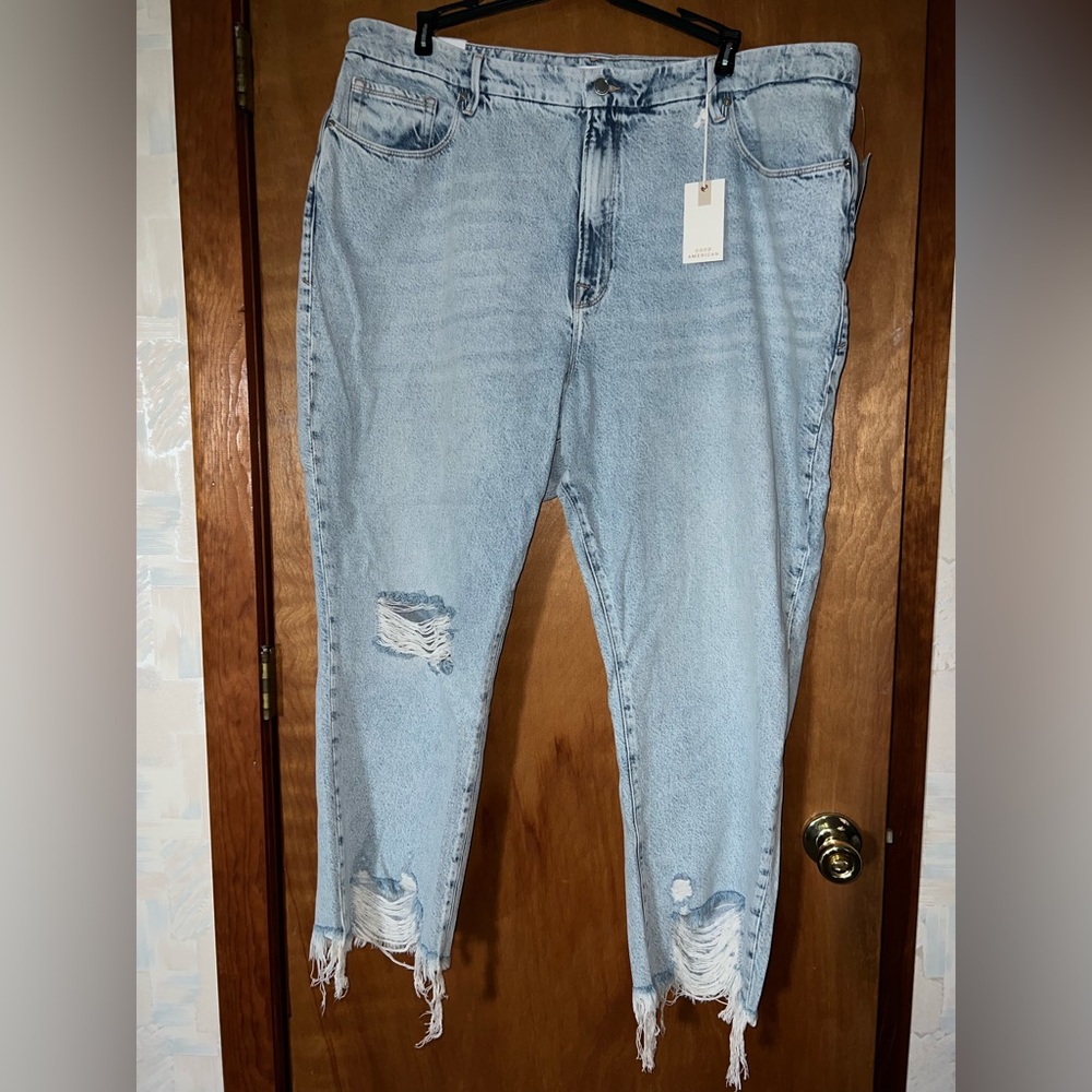 Good American ‘Good Classic’ Jeans